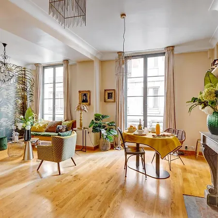 Havre Parisien A Saint-germain Avec Vue Seine Apartment Paris