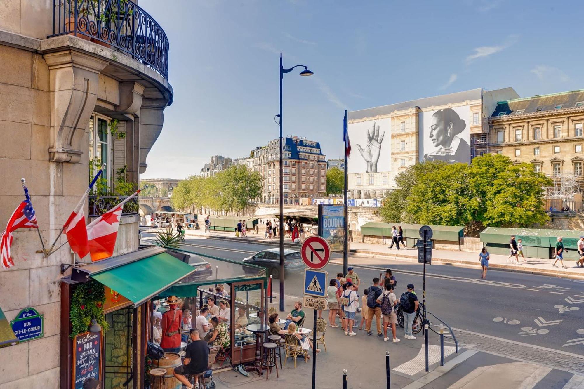 Havre Parisien A Saint-germain Avec Vue Seine Apartment Paris